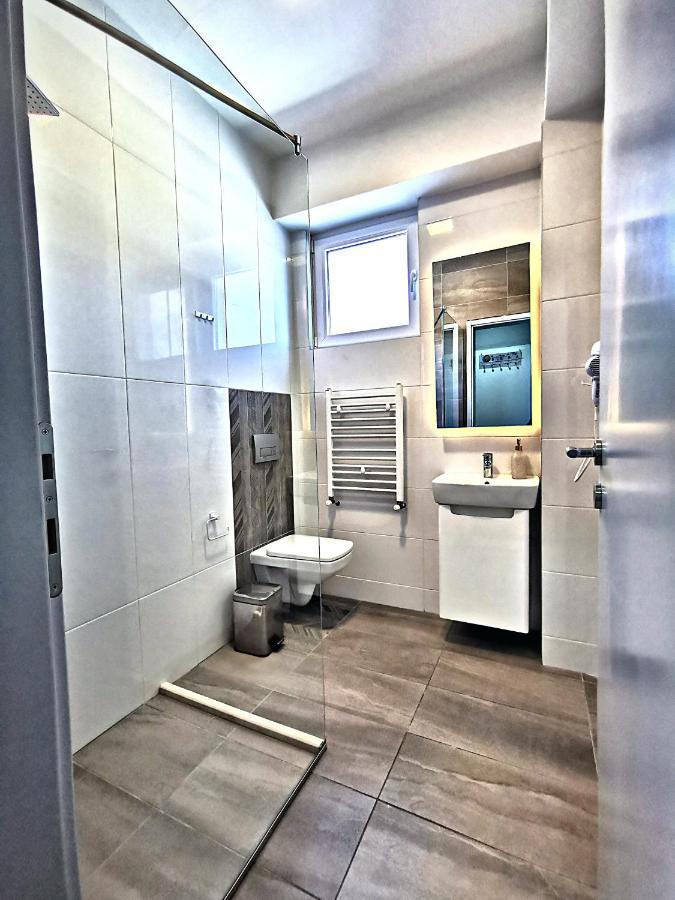 Guest Rooms Denicija سكوبجي المظهر الخارجي الصورة
